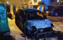 Nocne pożary w Poznaniu 'Huki, klaksony, pisk opon' a potem kilka samochodów..