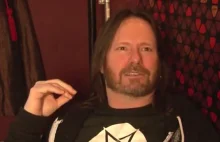 Gitarzysta Slayera przypomina, że Trump należał do KuKluxKlan.