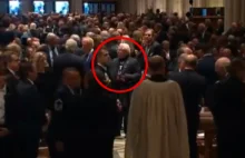 Zagubiony Wałęsa na pogrzebie George’a Busha [wideo]