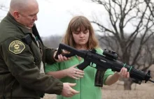 Stan Iowa udziela pozwolenia na broń niewidomym