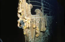 Titanic zamienia się w rdzawy pył
