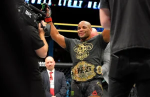 Daniel Cormier został najlepszym zawodnikiem MMA na świecie. Mistrz wagi...