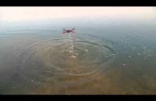 Quadrocopter amfibia