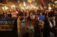 Banderowskie marsze na Ukrainie: „Chwała narodowi, śmierć wrogom!”