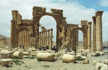 Muzułmańscy fanatycy wysadzili jeden z symboli Palmyry