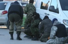 Rosjanie zajęli ukraińską bazę w Teodozji. Zobacz szturm rosyjskiego czołgu