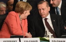 Erdogan ostrzega Merkel przed uznaniem masakry Ormian za ludobójstwo