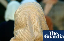 Austria zakazuje noszenia chust zakrywających głowę w szkołach podstawowych