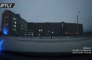 Niesamowite nagrania z Rosji. Meteor wybuchł nad miastem, zmieniając noc w dzień