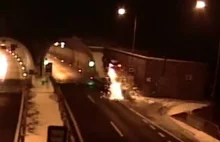 Kierowca na Słowacji najeżdża na barierkę, wylatuje w powietrze i uderza w most.