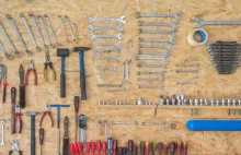 Wyposażenie garażu. Jakie narzędzia warto mieć?