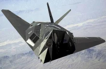 F-117 wciąż w powietrzu? 11 lat od oficjalnego wycofania ze służby.