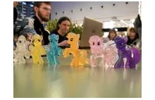 Artykuł o bronies - fanach serialu My Little Pony: Friendship is Magic