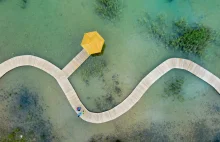 To nie jest rajska wyspa. To kąpielisko w Jaworznie! Pod czystą wodą ukryto k...
