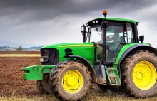 Amerykanscy farmerzy uzywaja ukrainskiego firmware w traktorach marki John Deere