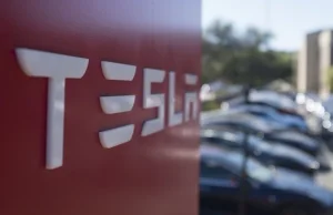 Tesla pozywa swojego inżyniera. Wykradał gigabajty wrażliwych danych spółki