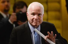 McCain (!) krytykuje decyzję PiS w sprawie Sądu Najwyższego. "Jeden krok w tył".