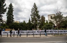 Groteskowa "Twierdza Parlament" musi zmienić się z powrotem w Sejm i Senat RP!