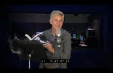 Ellen Degeneres w parodii nagrywania audiobooka