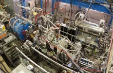 W CERN stworzono wiązkę antymaterii