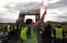 Francja: czy zawieszenie podwyżki akcyzy na paliwo zakończy protesty?
