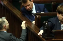 Sejm przyznał dodatkowe 8 milionów złotych na fundusz kościelny! Obciął TK i RPO