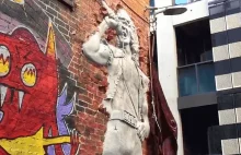 W Melbourne odsłonięto płaskorzeźbę przedstawiającą Bona Scotta (AC/DC)