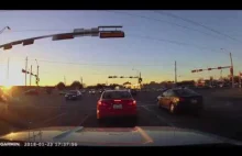 Kierowca oślepiony przez słońce potrąca 2 kobiety i 2 dzieci na przejściu