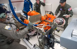 NASA testuje kombinezony kosmiczne dla załogi statku Orion