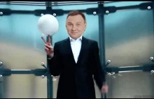 Andrzej Duda czyni cuda! Z piłką!