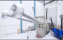 Transformator ABB do przesyłu energii o napięciu 1100 kV