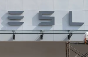 Tesla Motors wchodzi na rynek ubezpieczeniowy