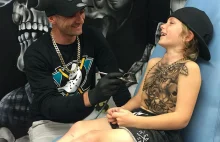 Wykonał tymczasowe tatuaże dla chorych dzieci, by umilić im pobyt w szpitalu