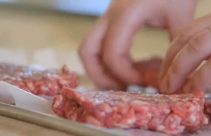 Twórca Google ufundował syntetycznego hamburgera