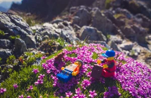 Ludziki z LEGO w Tatrach - pomysłowa seria zdjęć ze wspinaczki
