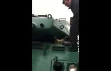 Nieudana próba kradzieży czołgu przez Szopa pracza