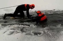 Jak ratować człowieka, pod którym załamał się lód