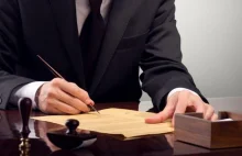 Sąd: tak notariusz nie może dorabiać