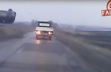 Niebezpieczna kolizja drogowa z udziałem vana w Rumunii