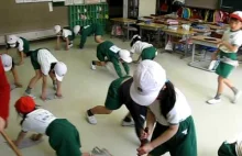 Sprzątanie szkół w Japonii
