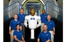 Siódmy astronauta, który polecial na ISS lotem STS-133 -...