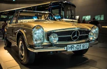 Stuttgart (Niemcy) - Muzeum Mercedes-Benz, to trzeba zobaczyć!
