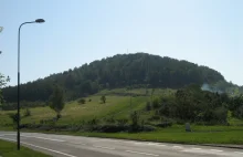 Góra Parkowa oraz las inaczej zwana górą krasnoludków.