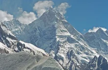 Polscy alpiniści wytyczyli nową drogę w ścianie w Karakorum