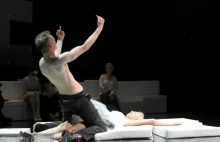Gimbaza w teatrze: 'Ale cyce pokazuje!', 'Będzie seks!'