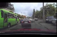 Rosyjski taksówkarz pobity na drodze