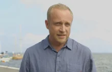 Adamczyk w amerykańskim serialu kreuje obraz Polaków - ksenofobów i antysemitów
