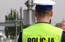 Pseudokibice napadli na policjantów w Łódzkiem. Padły strzały ostrzegawcze