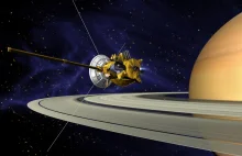 Sonda Cassini opuszcza Enceladusa