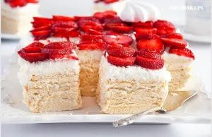 Ciasto rafaello bez pieczenia (z truskawkami) - I Love Bake